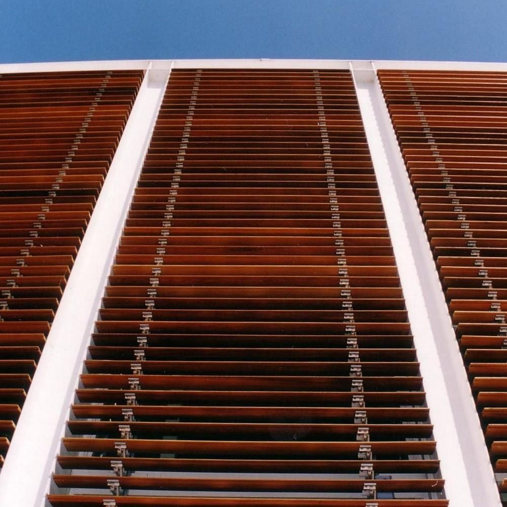 Rack Arm Louvres with slightly ajar blades